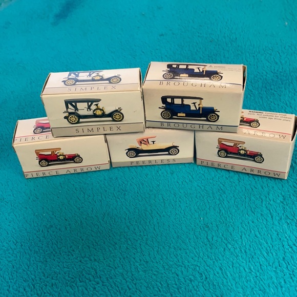 HIGH SPEED Die Cast Metal Classic Cars Lot of 5 - Picture 2 of 10